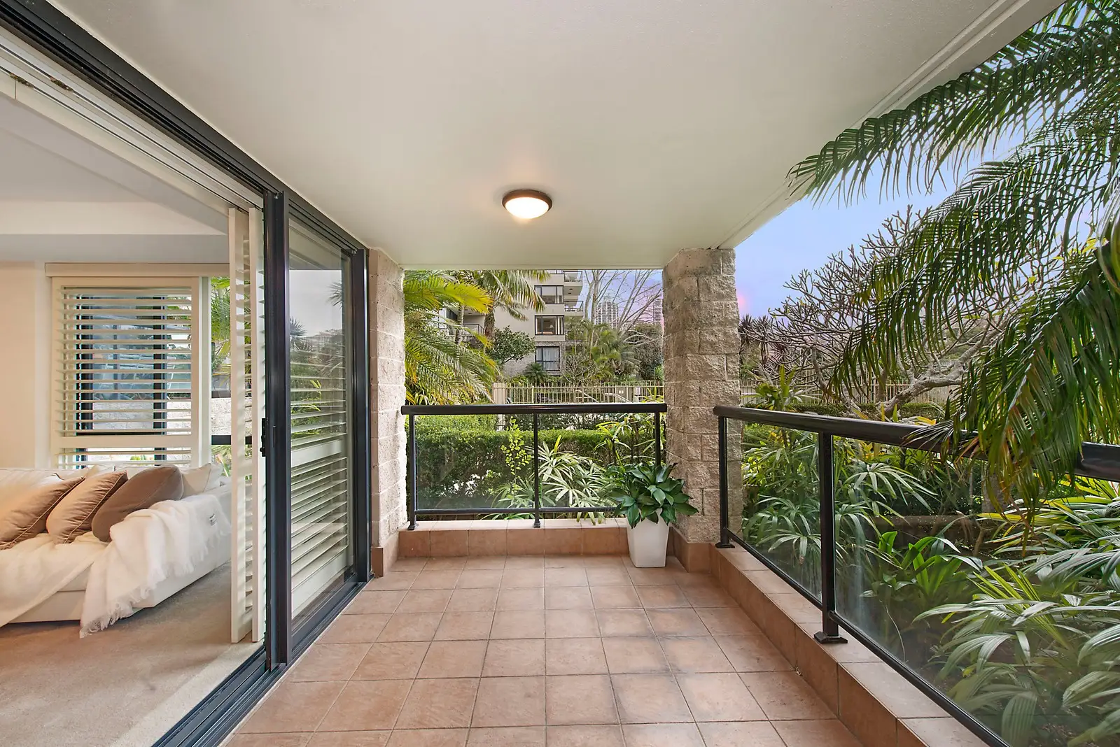 Photo #2: G10/1a Clement Place, Rushcutters Bay - Sold by Sydney Sotheby's International Realty
