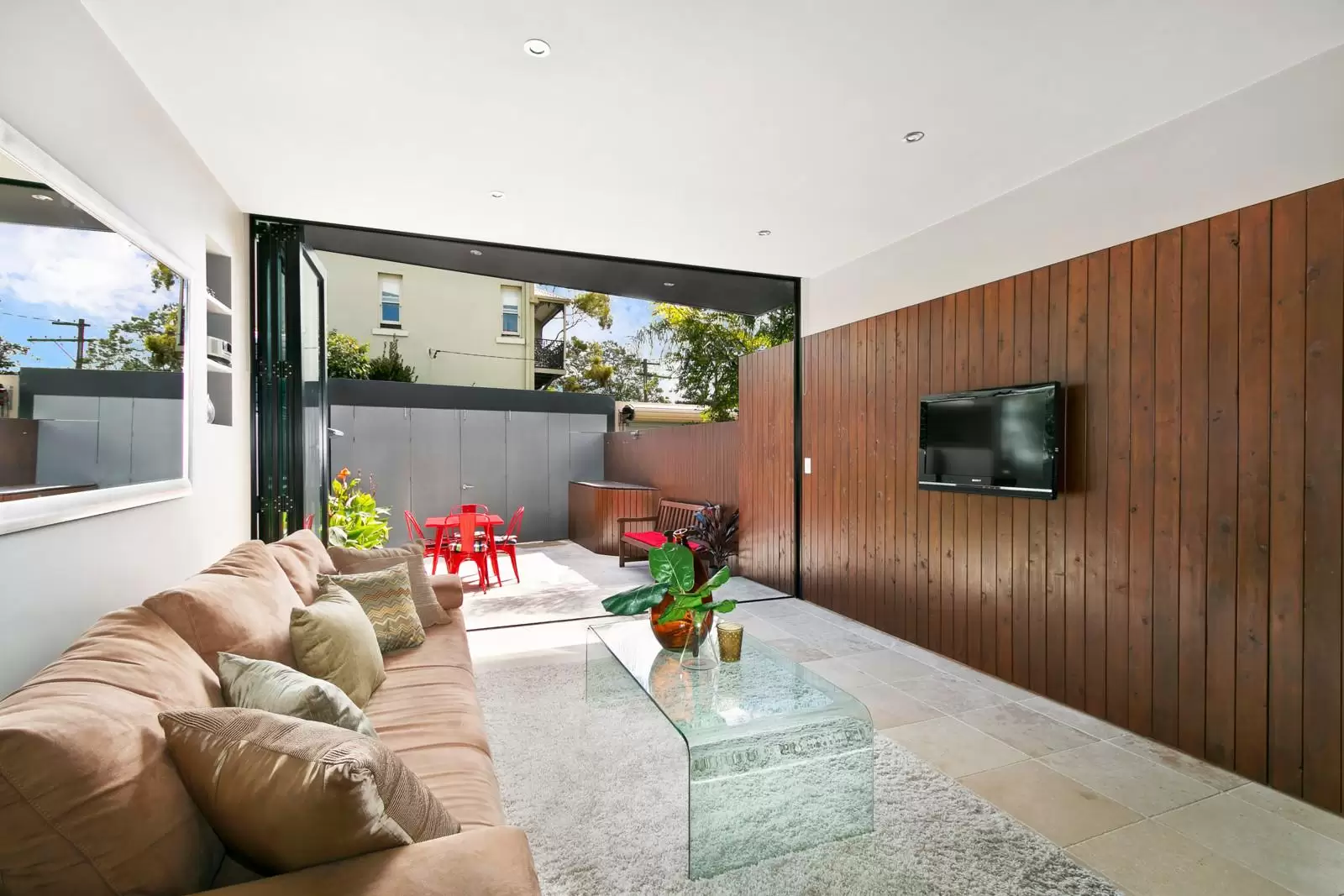 188 Jersey Road, Paddington Sold by Sydney Sotheby's International Realty - image 3