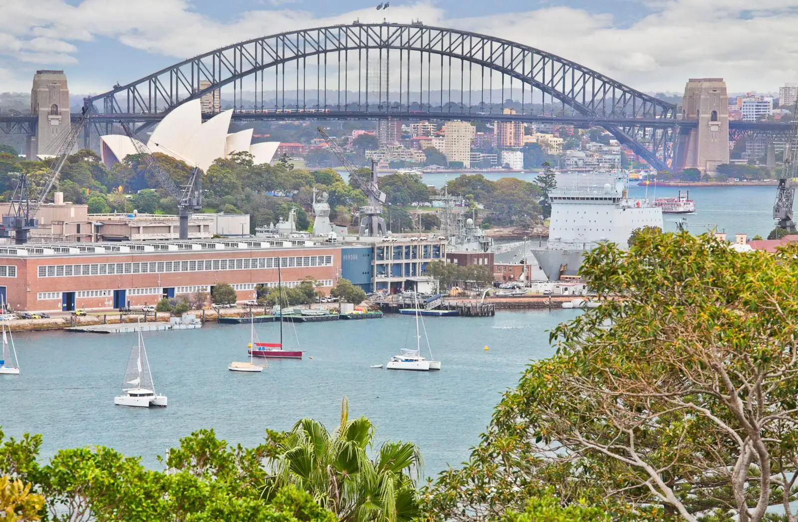 33/105a Darling Point Road, Darling Point Sold by Sydney Sotheby's International Realty - image 1