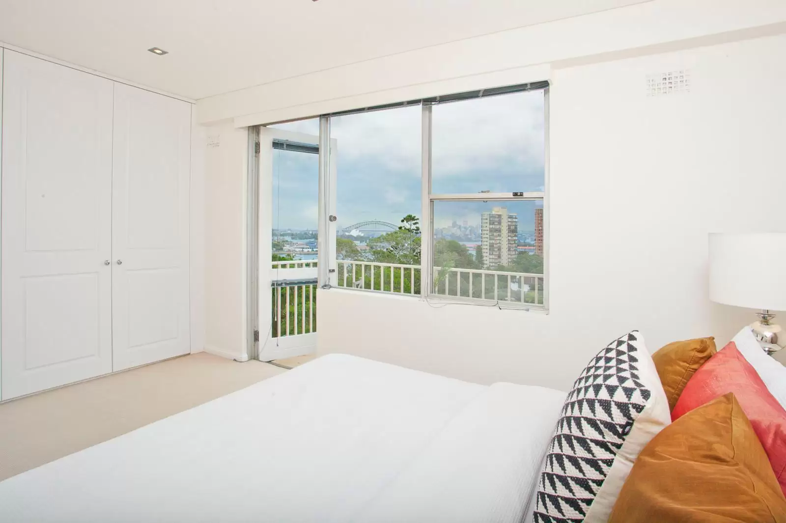 33/105a Darling Point Road, Darling Point Sold by Sydney Sotheby's International Realty - image 6