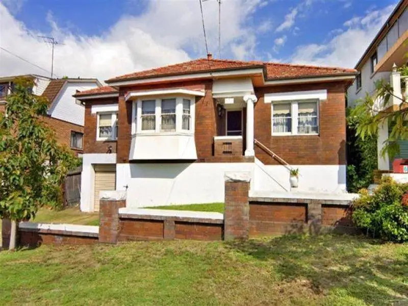 6 French Street, Maroubra Sold by Sydney Sotheby's International Realty - image 1