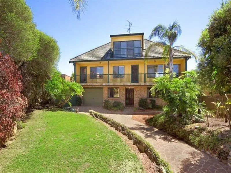 9 Eucla Crescent, Malabar Sold by Sydney Sotheby's International Realty - image 1