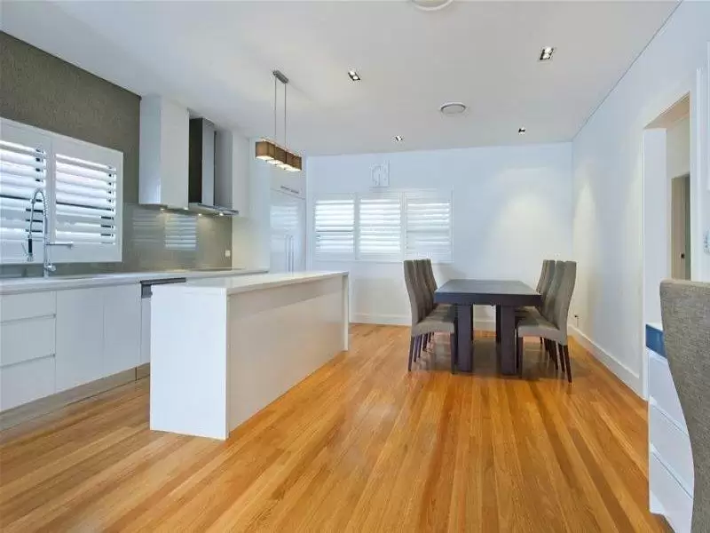 11 Smith Street, Eastgardens Sold by Sydney Sotheby's International Realty - image 3
