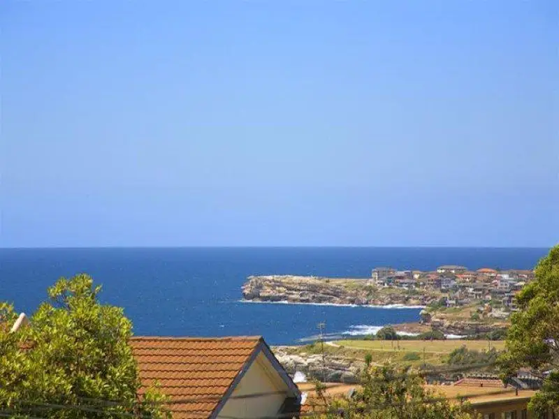 10 Hamilton Street, Coogee Sold by Sydney Sotheby's International Realty - image 2