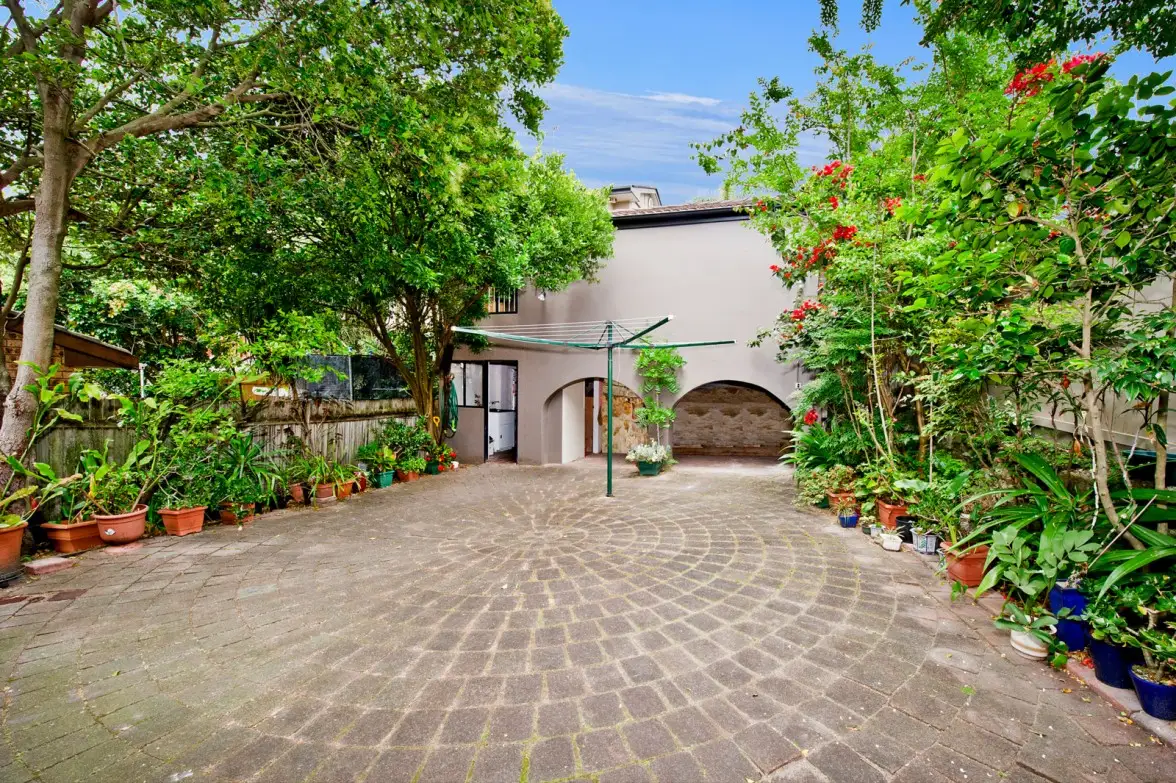 362 Military Road, Dover Heights Sold by Sydney Sotheby's International Realty - image 2