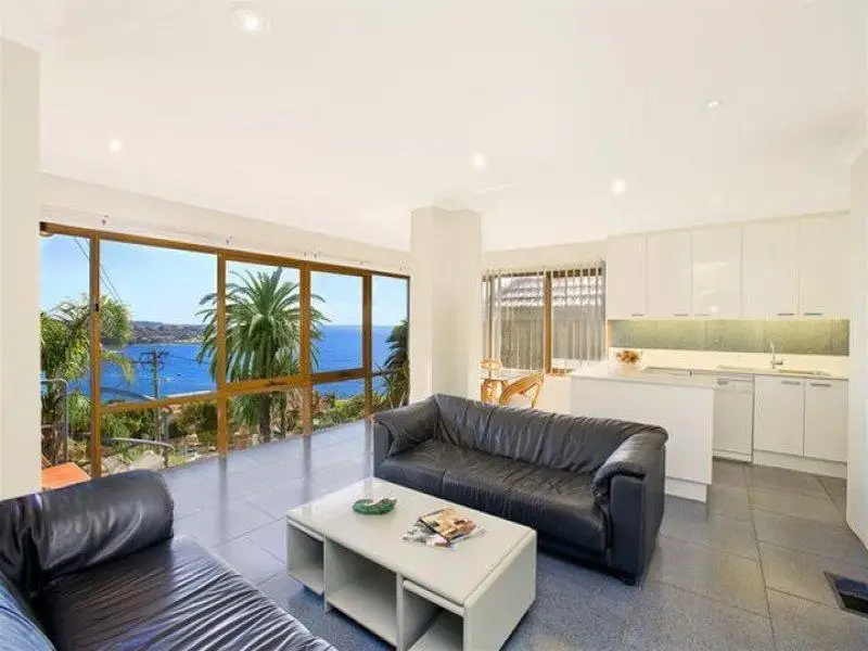 345 Rainbow Street, Coogee Sold by Sydney Sotheby's International Realty - image 2
