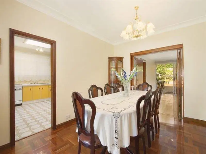 141 Moverly Road, South Coogee Sold by Sydney Sotheby's International Realty - image 2