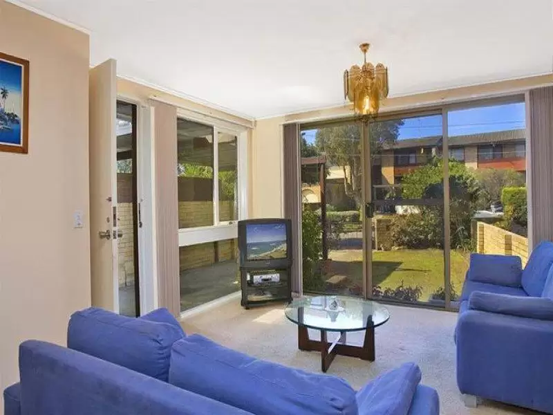 32 White Avenue, Maroubra Sold by Sydney Sotheby's International Realty - image 3