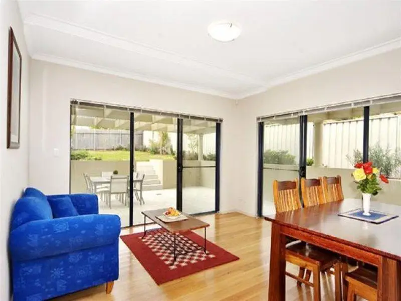 9A Mawson Parade, Chifley Sold by Sydney Sotheby's International Realty - image 2