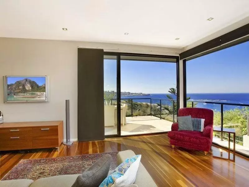 23 Cairo Street, Coogee Sold by Sydney Sotheby's International Realty - image 3