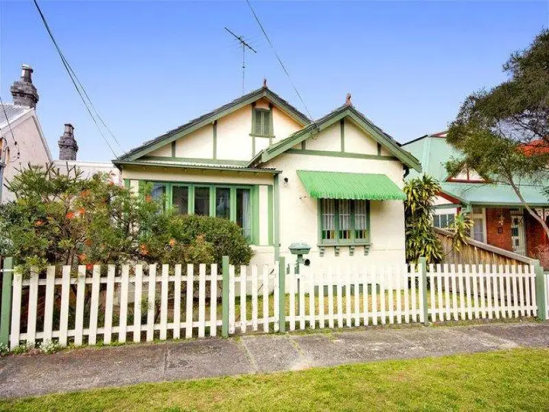 9 Pacific Street, Clovelly Sold by Sydney Sotheby's International Realty - image 1