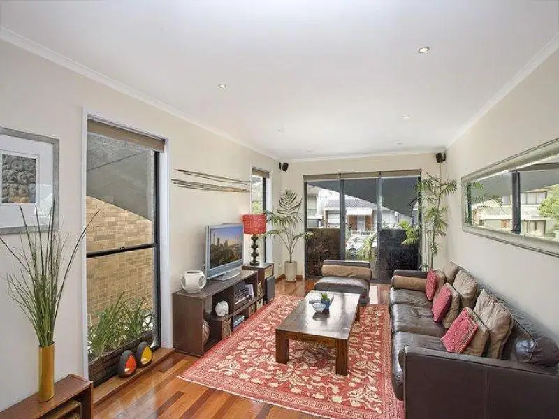 14 McIver Place, Maroubra Sold by Sydney Sotheby's International Realty - image 1
