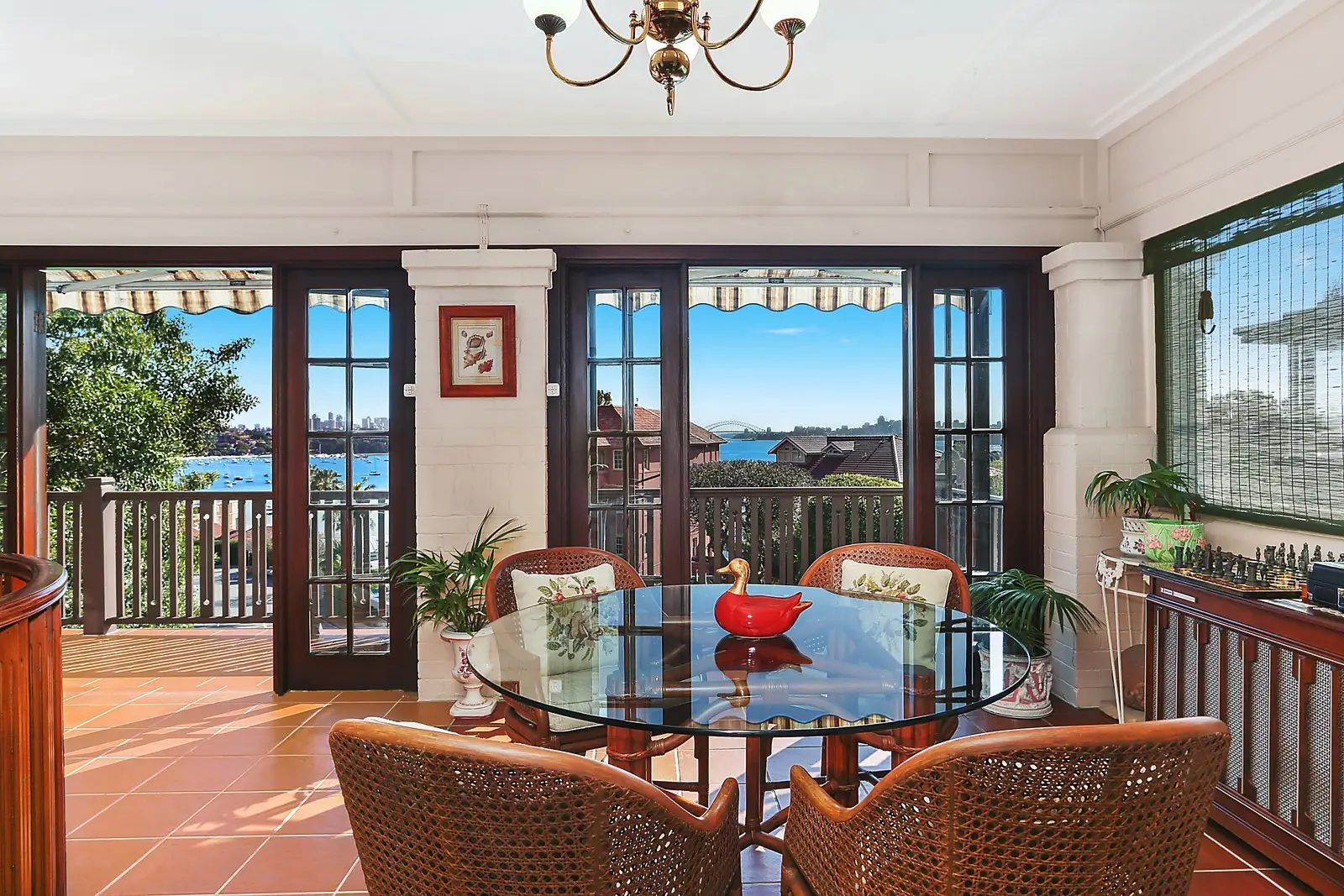 869 New South Head Road, Rose Bay Sold by Sydney Sotheby's International Realty - image 1
