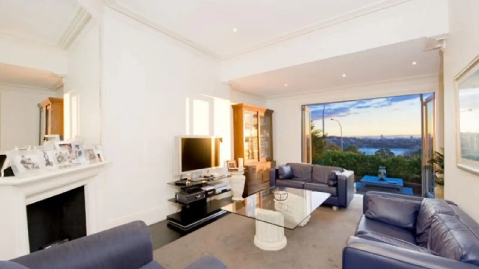 25 New South Head Road, Vaucluse Leased by Sydney Sotheby's International Realty - image 2