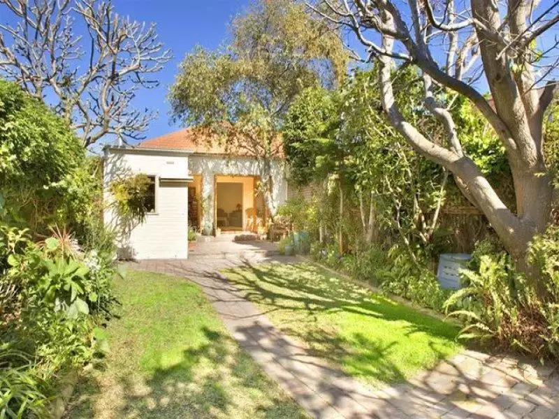 8 Haig Street, Maroubra Sold by Sydney Sotheby's International Realty - image 3
