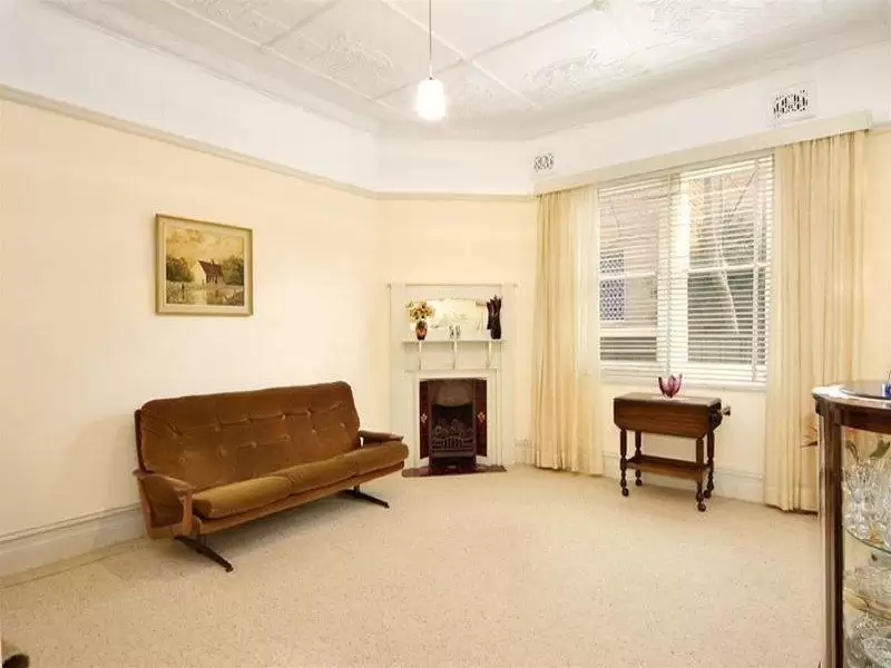 38 Harbourne Road, Kingsford Sold by Sydney Sotheby's International Realty - image 3