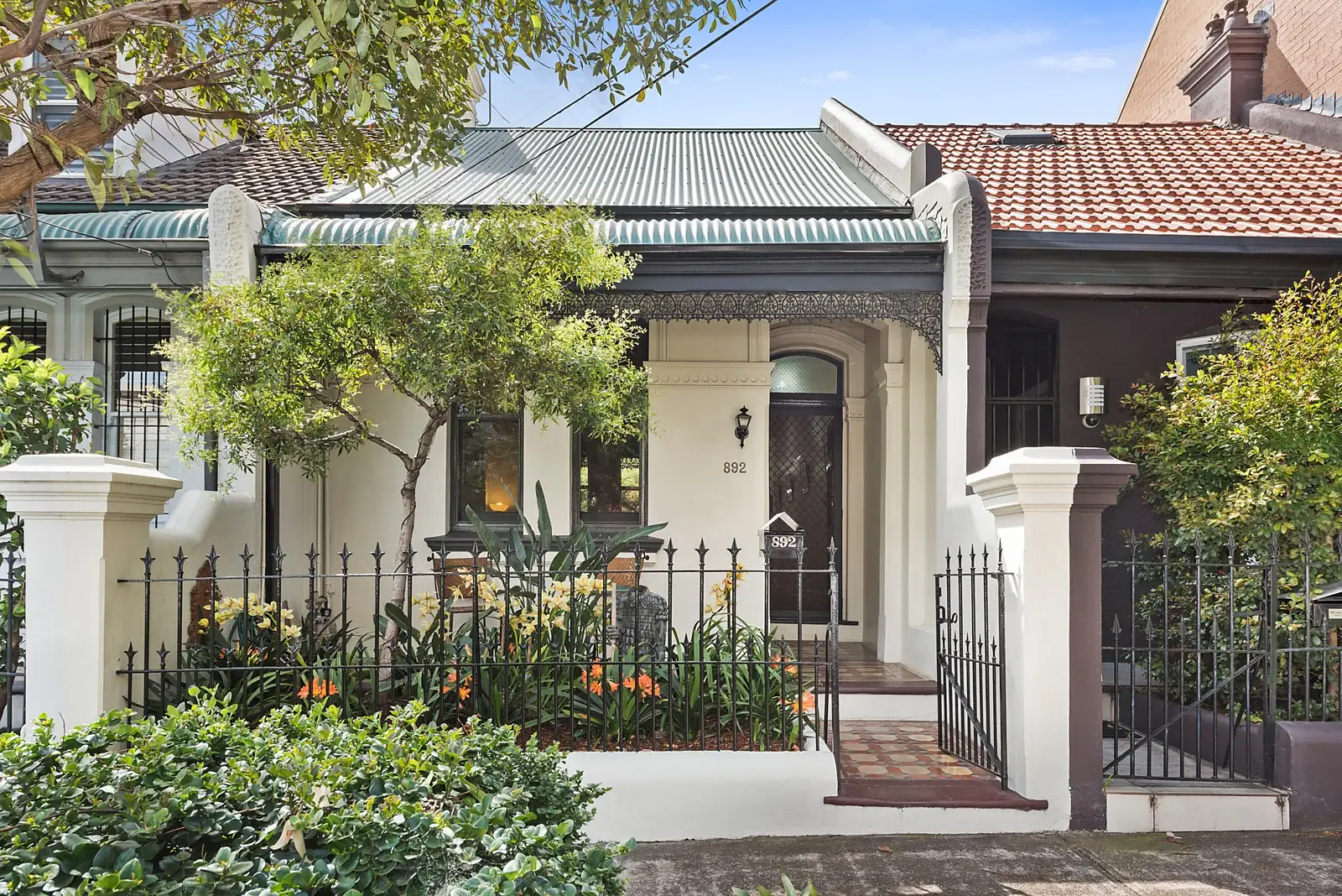 892 Elizabeth Street, Zetland Sold by Sydney Sotheby's International Realty - image 1