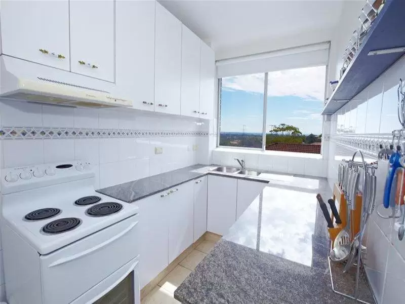 11/232 Rainbow Street, Coogee Sold by Sydney Sotheby's International Realty - image 3