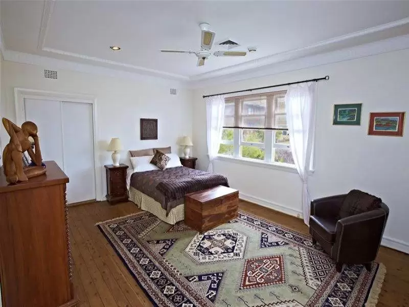 15 Bond Street, Maroubra Sold by Sydney Sotheby's International Realty - image 5