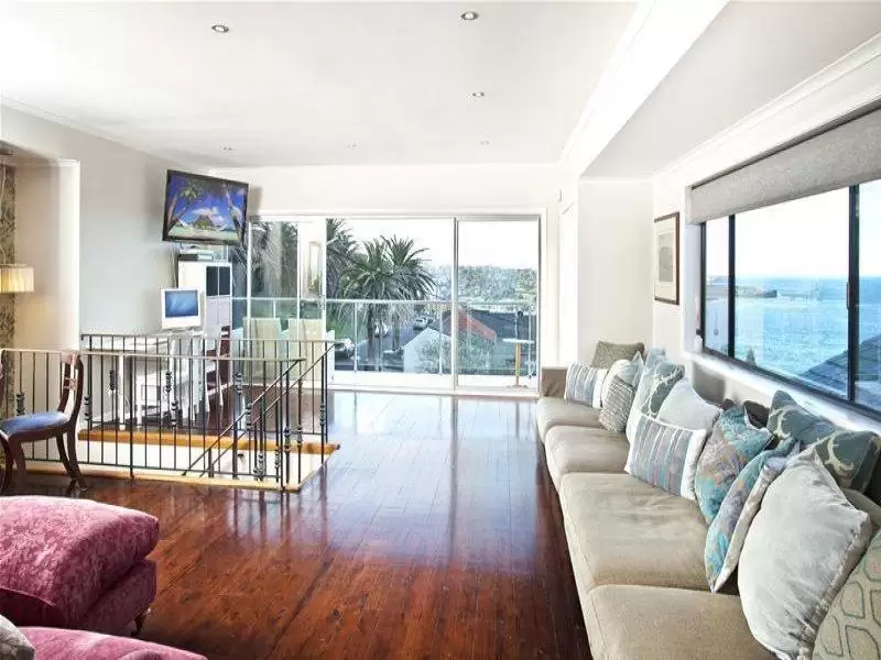 Coogee Sold by Sydney Sotheby's International Realty - image 3