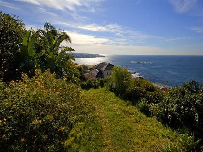 5 Bloomfield Street, South Coogee Sold by Sydney Sotheby's International Realty - image 2