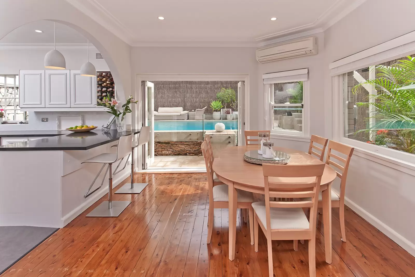 28 Pearl Bay Avenue, Mosman Sold by Sydney Sotheby's International Realty - image 1