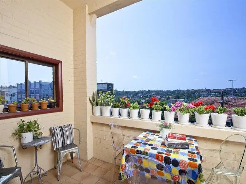 3/129 Coogee Bay Road, Coogee Sold by Sydney Sotheby's International Realty