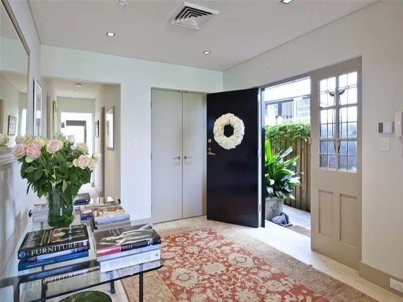 1/4 New Beach Road, Darling Point Sold by Sydney Sotheby's International Realty - image 6
