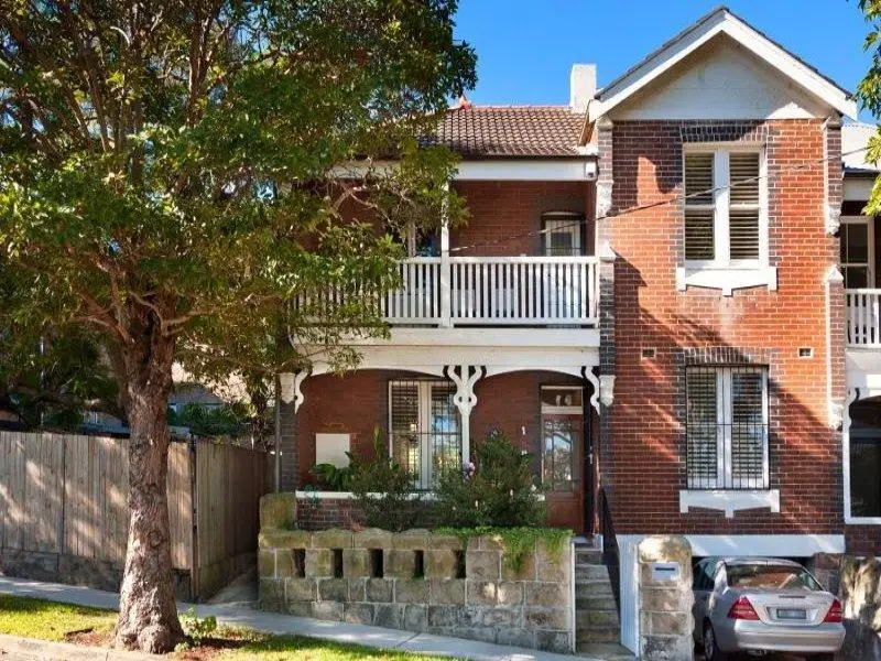 1 Poate Road, Centennial Park Sold by Sydney Sotheby's International Realty - image 2