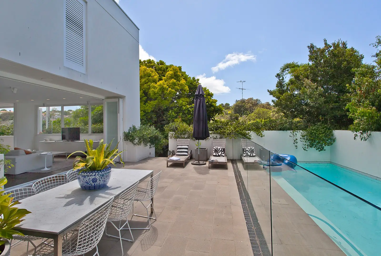 51 Wallaroy Road, Woollahra Sold by Sydney Sotheby's International Realty - image 2
