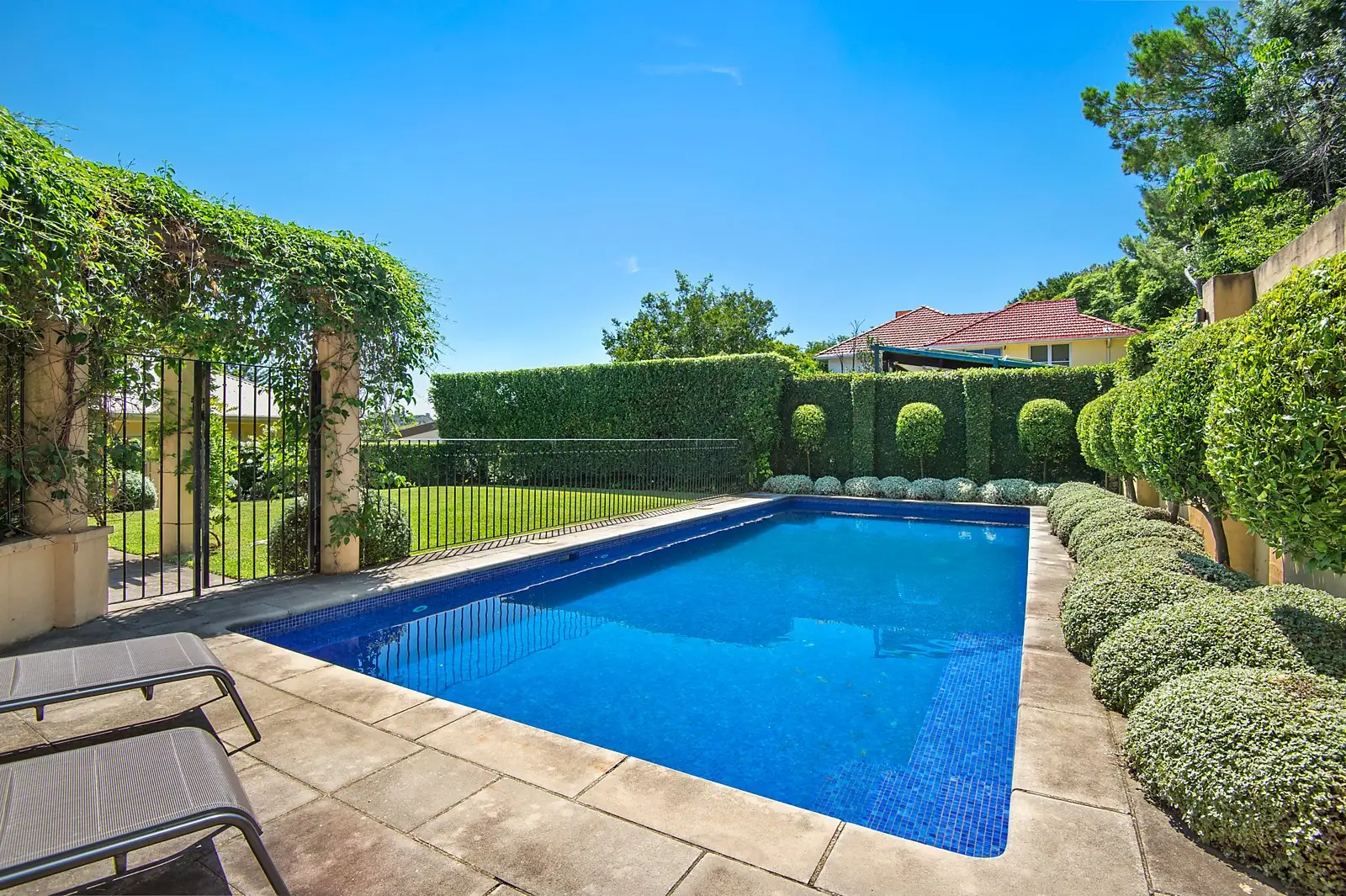25 Suttie Road, Bellevue Hill Sold by Sydney Sotheby's International Realty - image 1