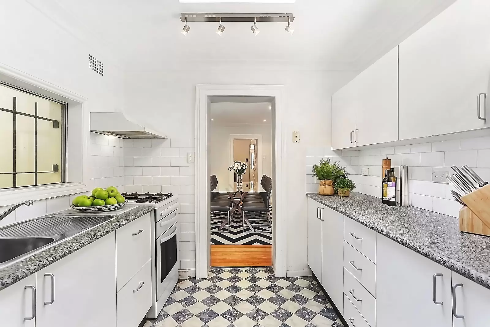 Photo #4: 31 Nobbs Street, Surry Hills - Sold by Sydney Sotheby's International Realty