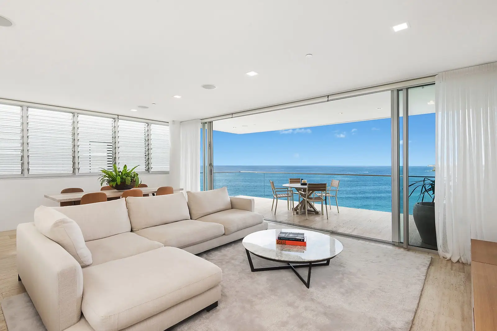 4/11 Kenneth Street, Tamarama Sold by Sydney Sotheby's International Realty - image 2