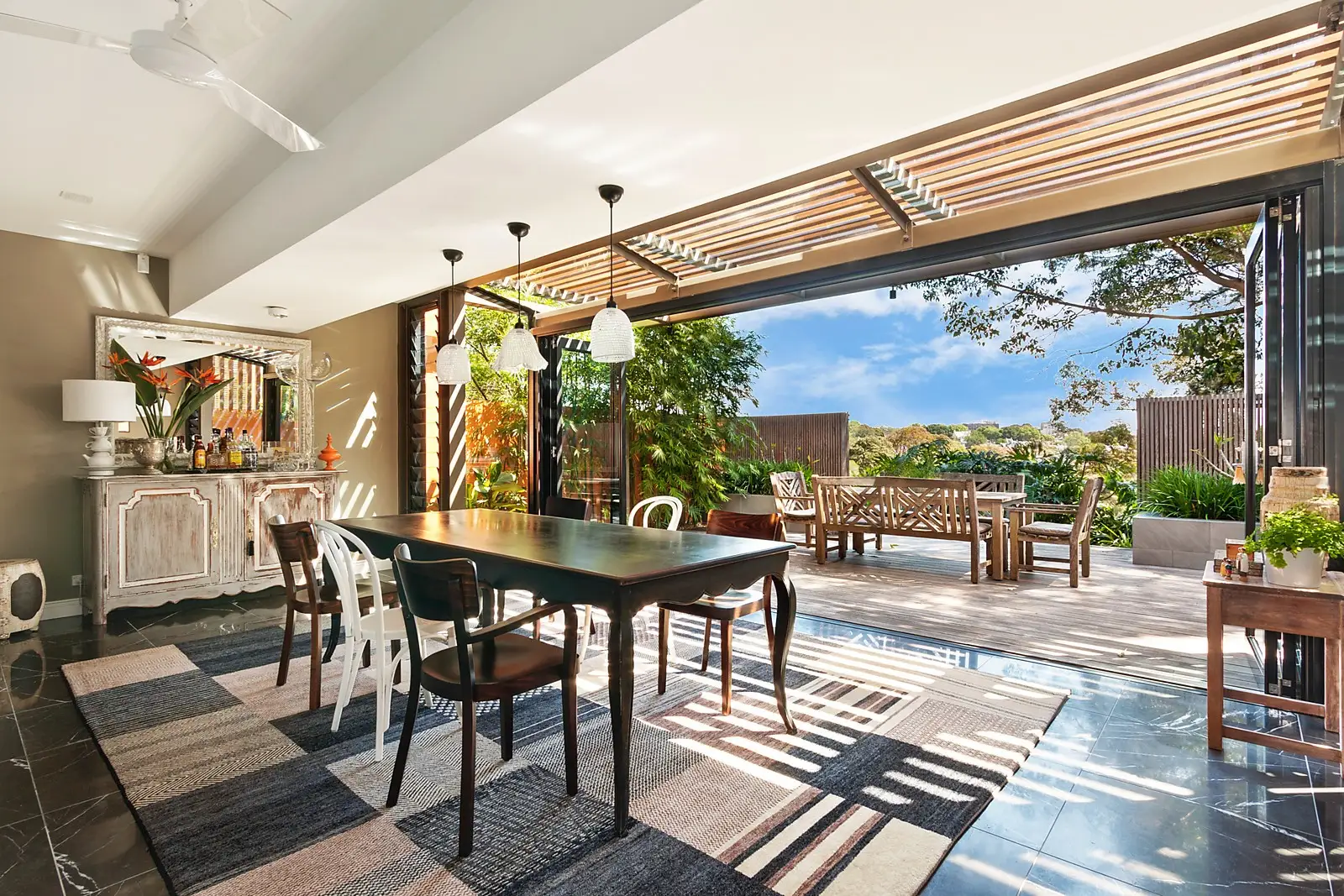 28 Thorne Street, Edgecliff Sold by Sydney Sotheby's International Realty - image 1