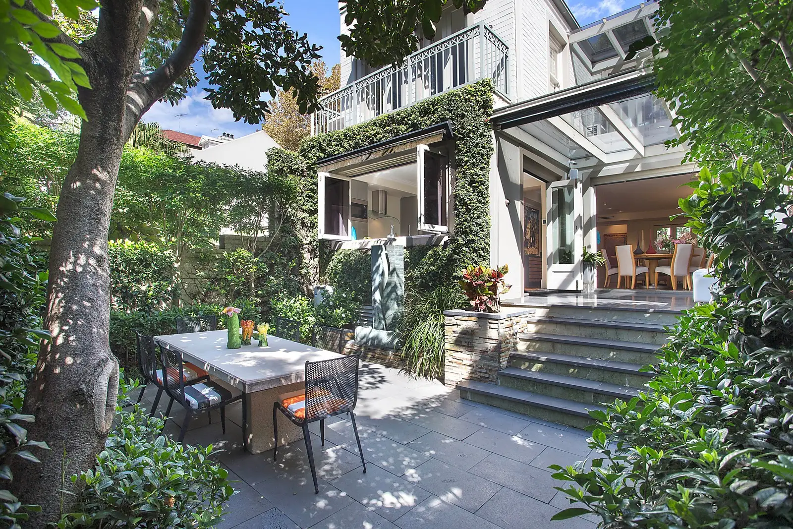 93 Moncur Street, Woollahra Sold by Sydney Sotheby's International Realty - image 2