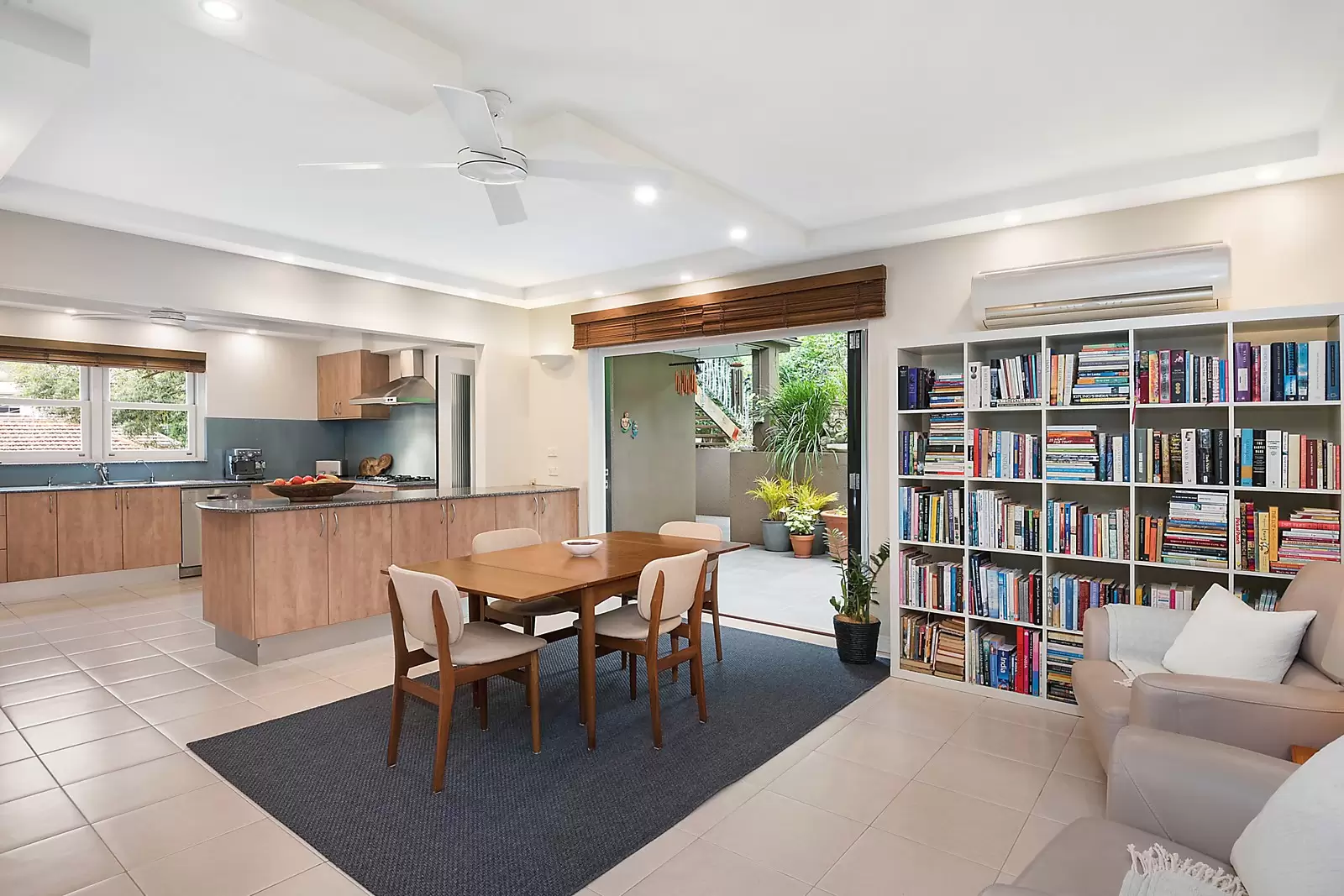 52 Ritchard Avenue, Coogee Sold by Sydney Sotheby's International Realty - image 3