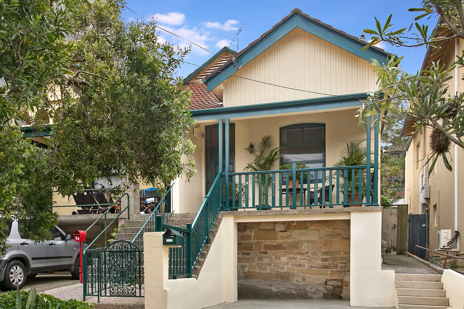 36 Arcadia Street, Coogee Sold by Sydney Sotheby's International Realty - image 1