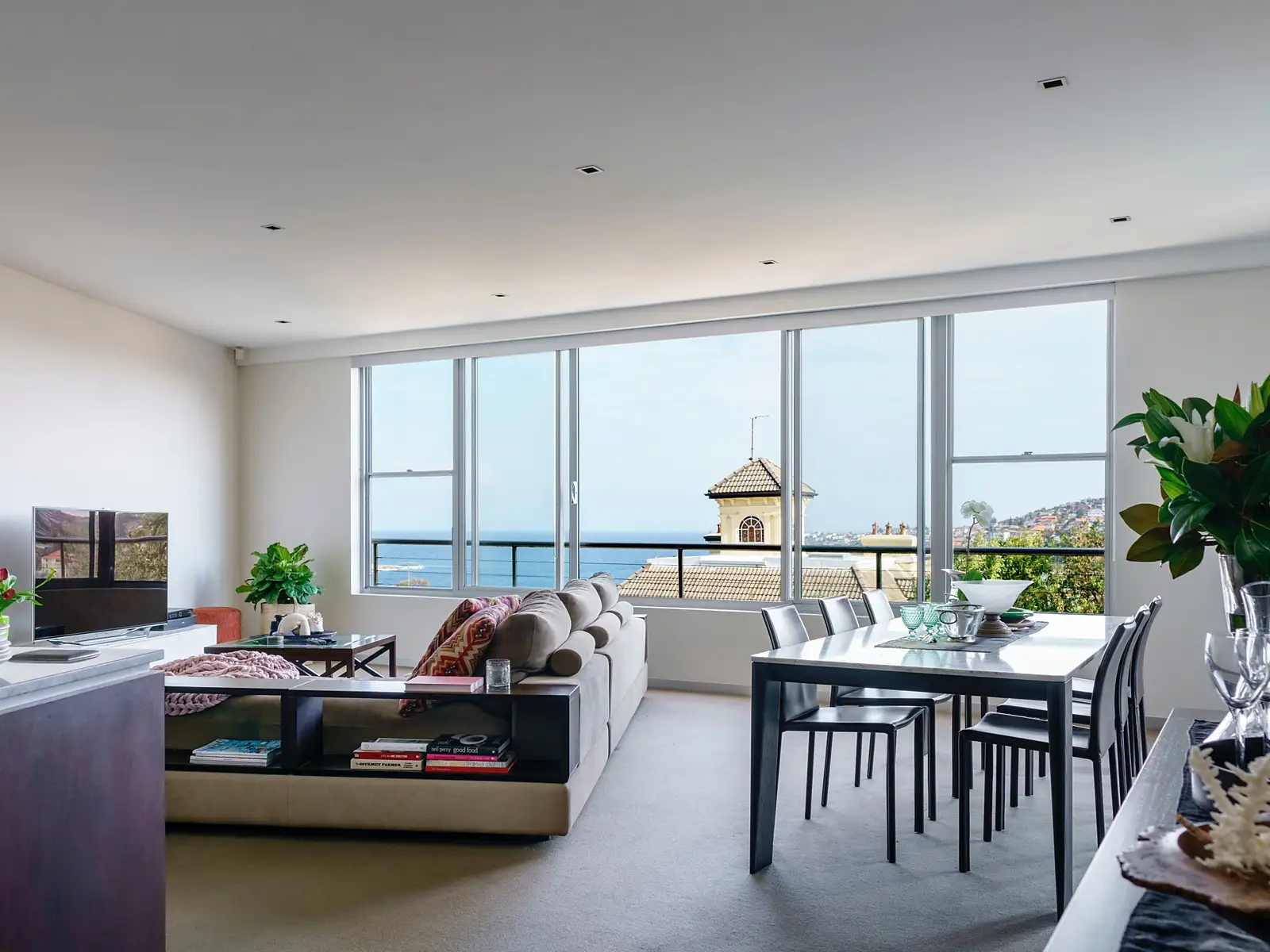 7/90-96 Beach Street, Coogee Sold by Sydney Sotheby's International Realty - image 1