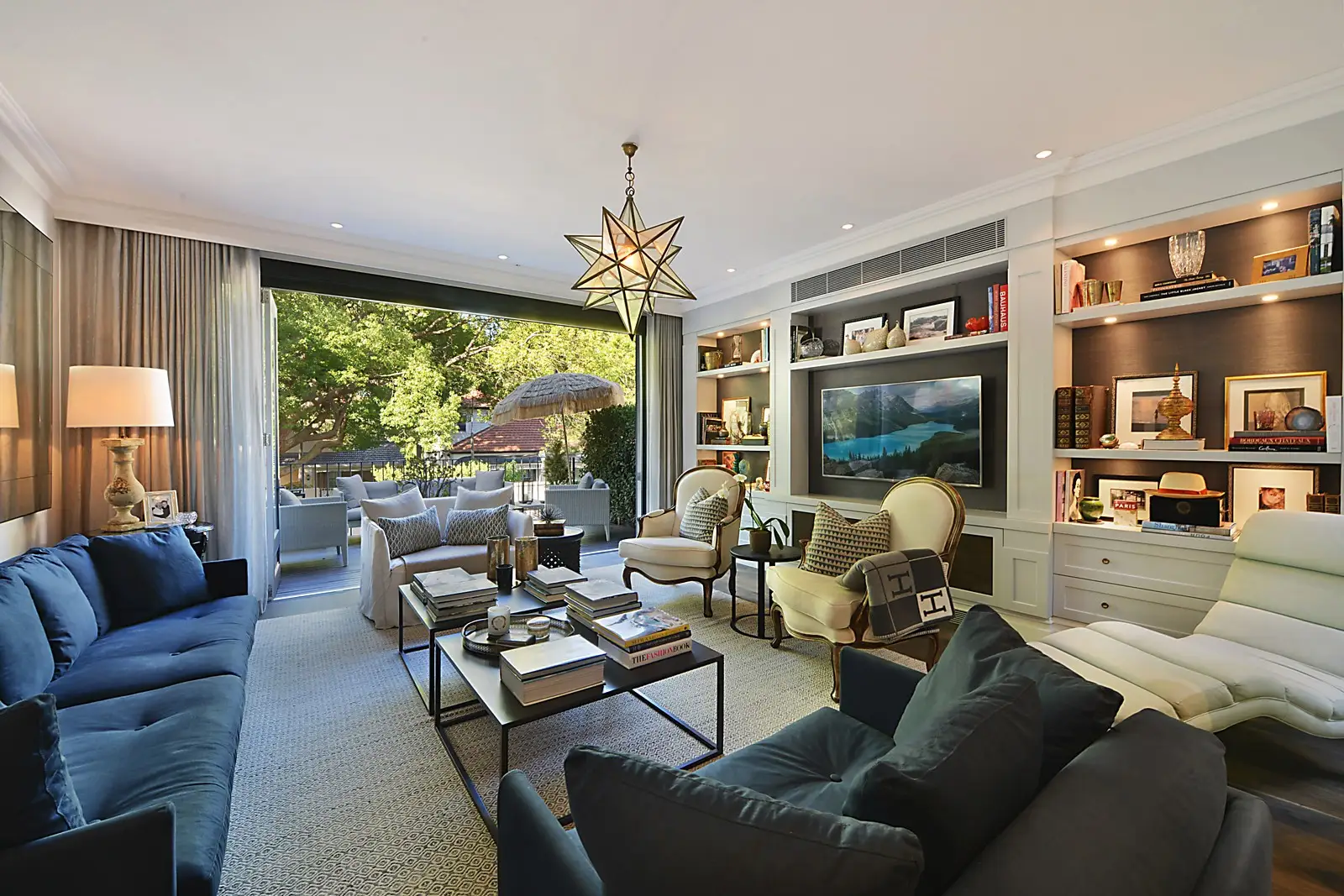 11 Cooper Street, Double Bay Sold by Sydney Sotheby's International Realty - image 2