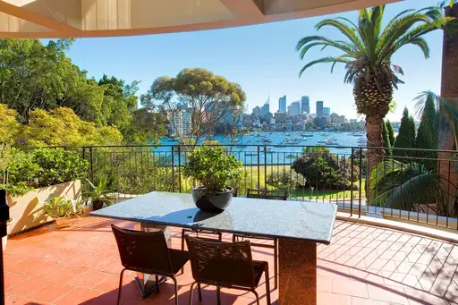 38 Yarranabbe Road, Darling Point Sold by Sydney Sotheby's International Realty