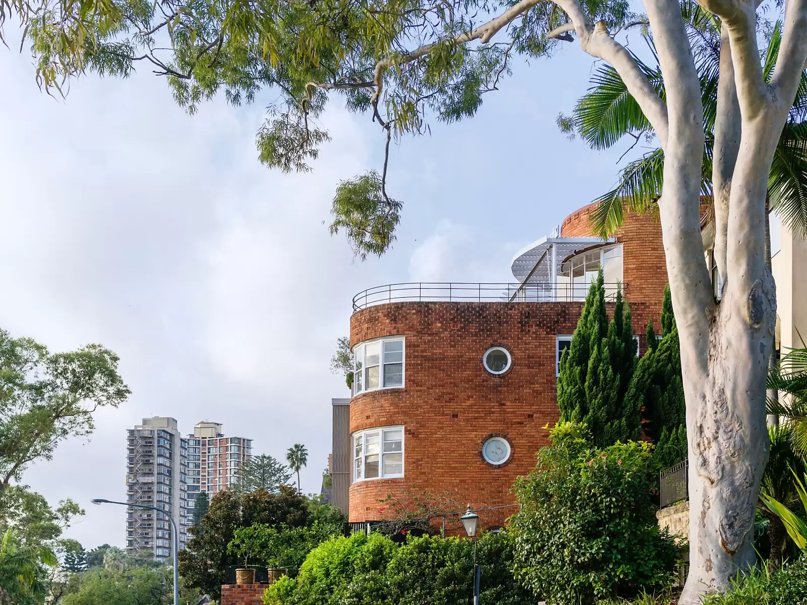 Photo #11: 6/24 Yarranabbe Road, Darling Point - Sold by Sydney Sotheby's International Realty
