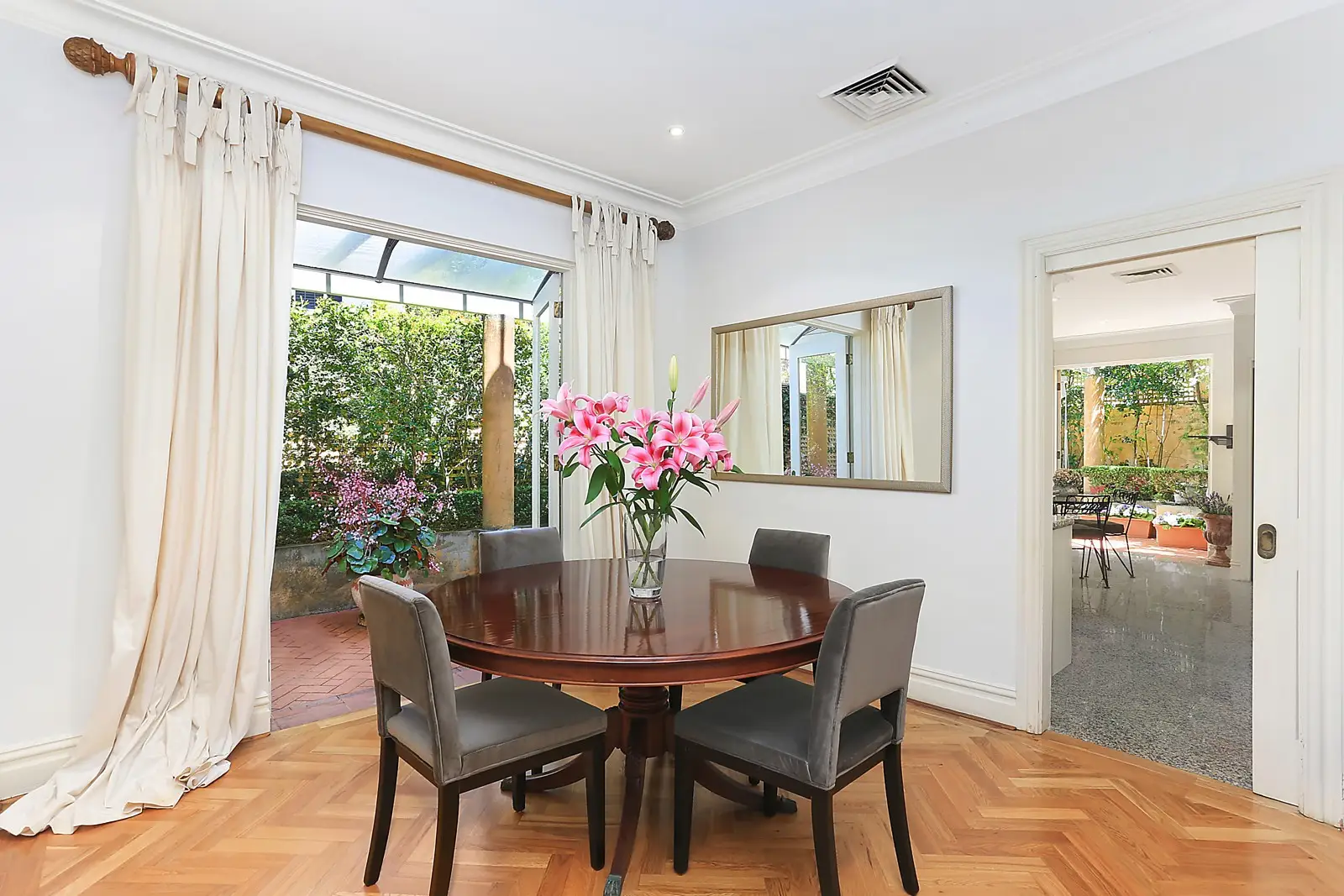 Photo #2: 29 Etham Avenue, Darling Point - Sold by Sydney Sotheby's International Realty