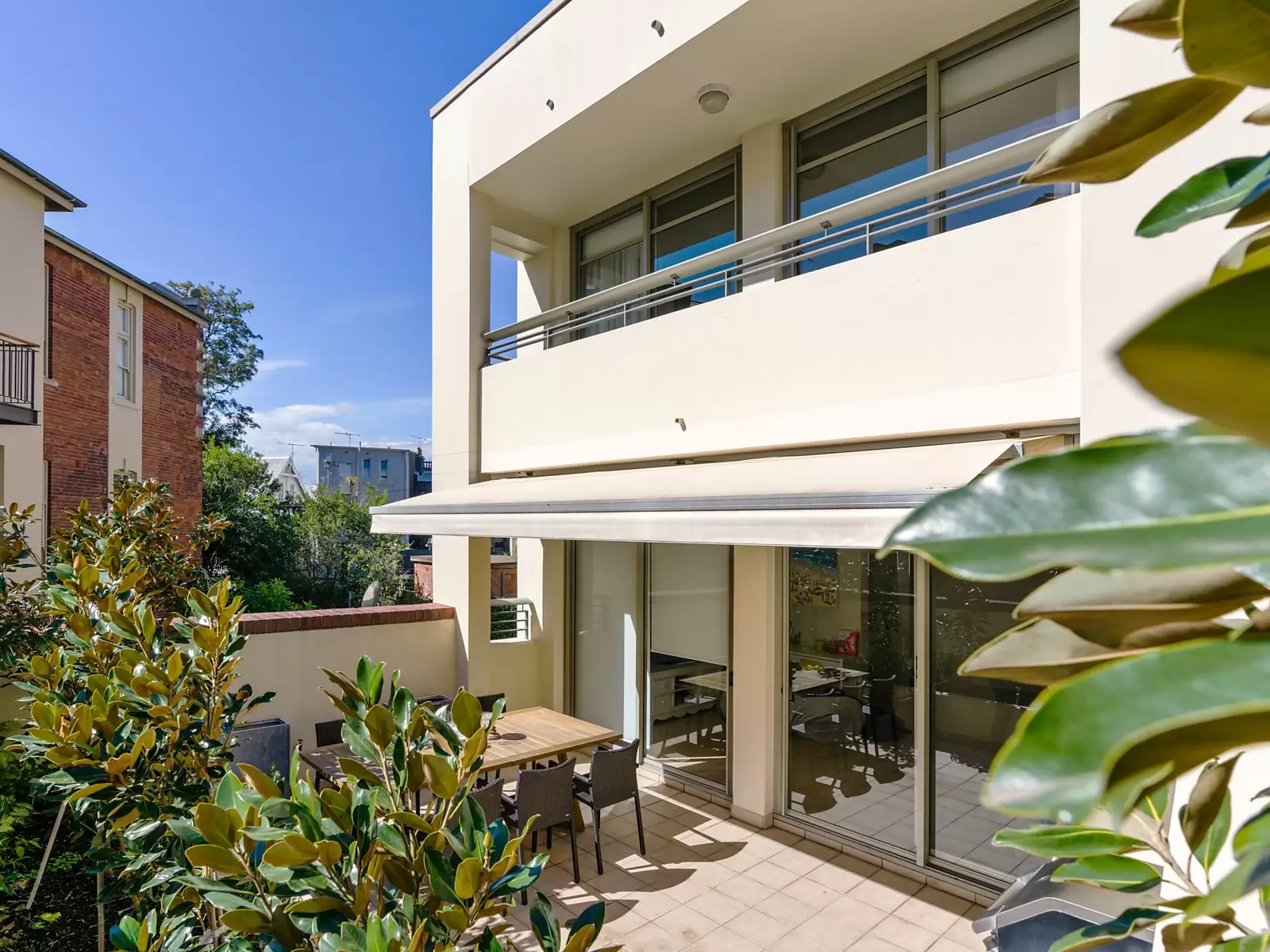 22 Young Street, Paddington Sold by Sydney Sotheby's International Realty - image 1