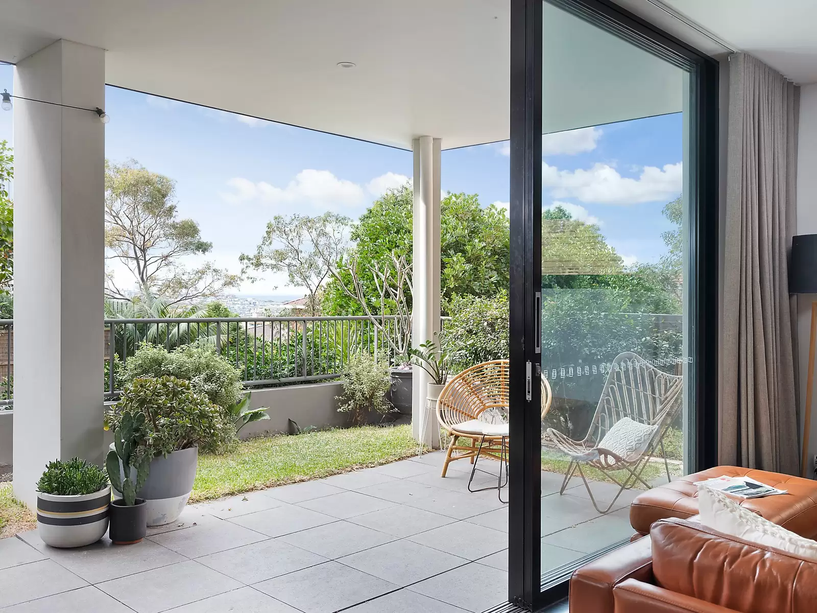 205A Oberon Street, Coogee Sold by Sydney Sotheby's International Realty - image 3