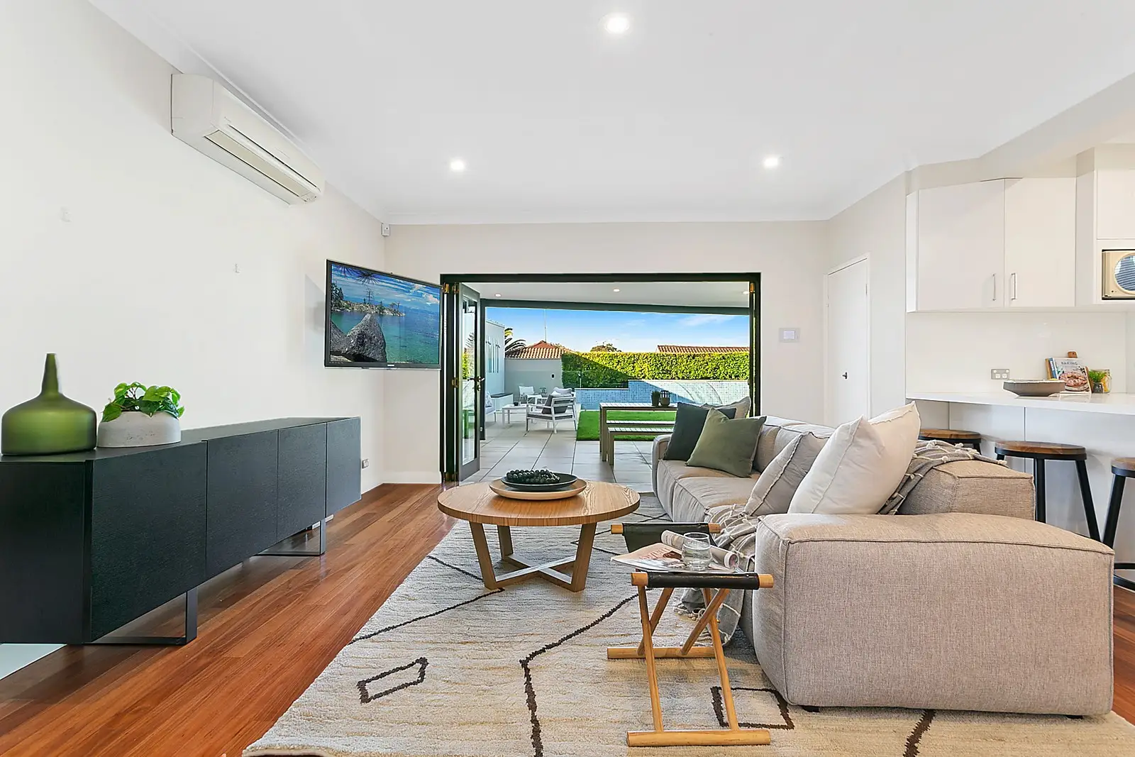 4 Beulah Street, Kingsford Sold by Sydney Sotheby's International Realty - image 2