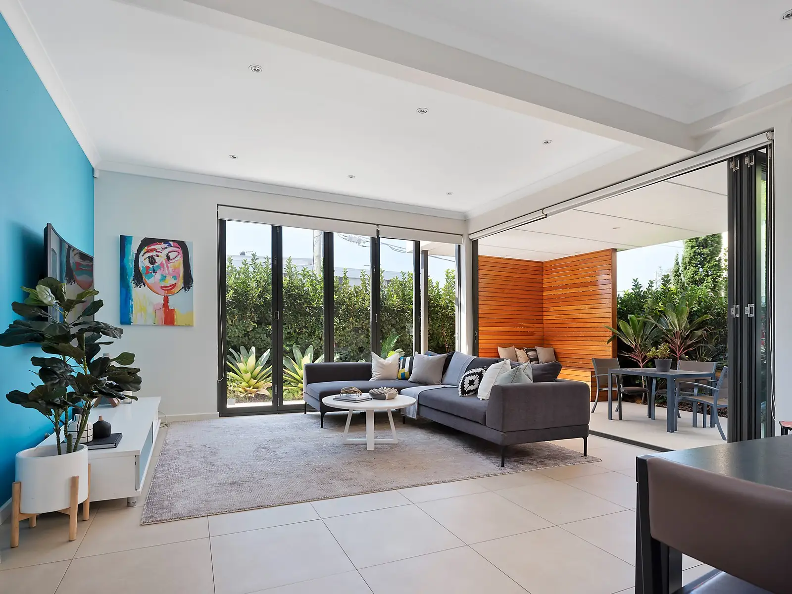 335 Malabar Road, Maroubra Sold by Sydney Sotheby's International Realty - image 2