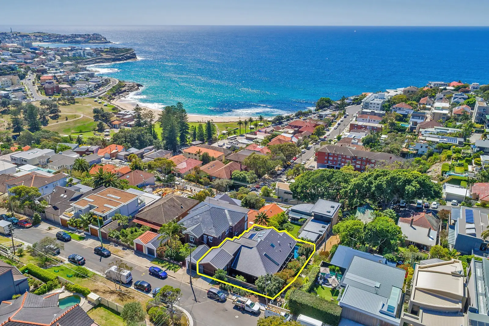 18 St Thomas Street, Bronte Sold by Sydney Sotheby's International Realty - image 1