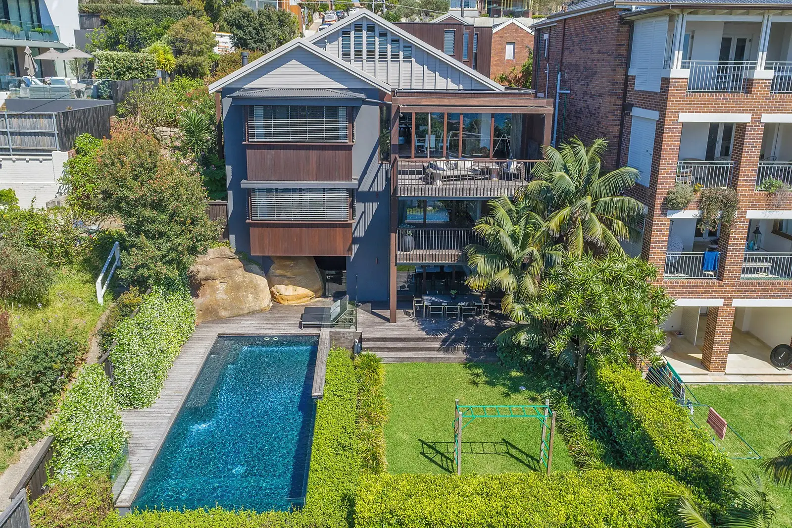 18 St Thomas Street, Bronte Sold by Sydney Sotheby's International Realty - image 2