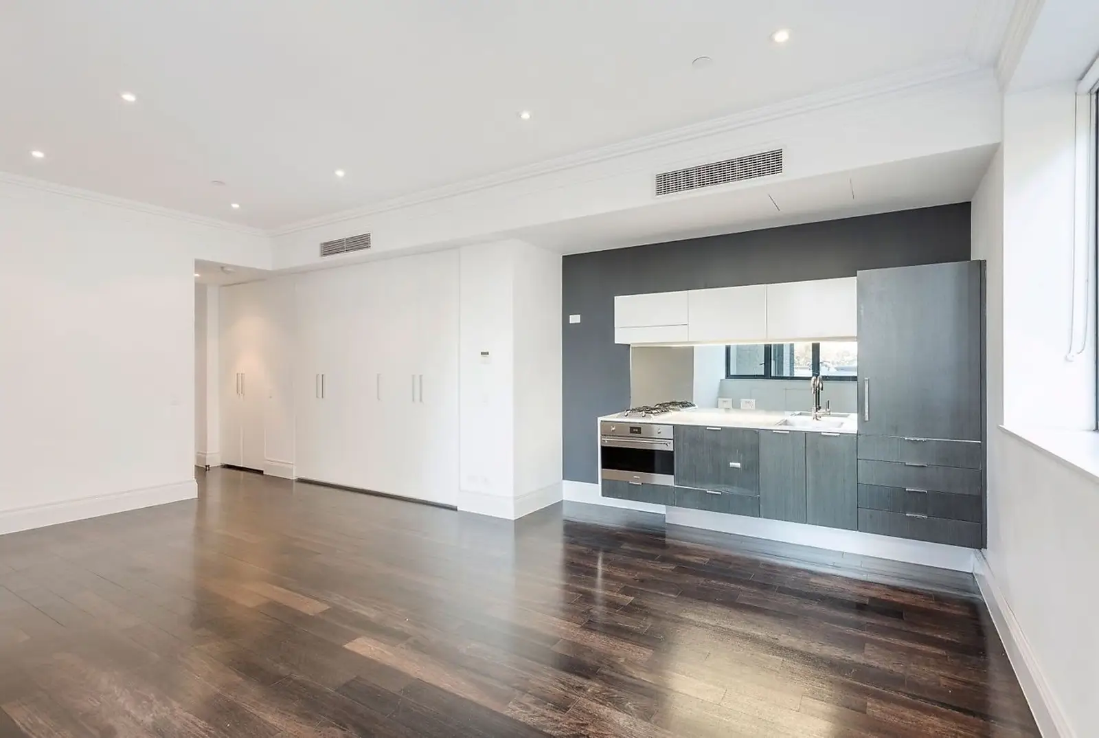 404/9-15 Bayswater Road, Potts Point Sold by Sydney Sotheby's International Realty - image 2