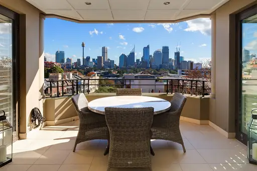 602/14 Macleay Street, Potts Point Sold by Sydney Sotheby's International Realty